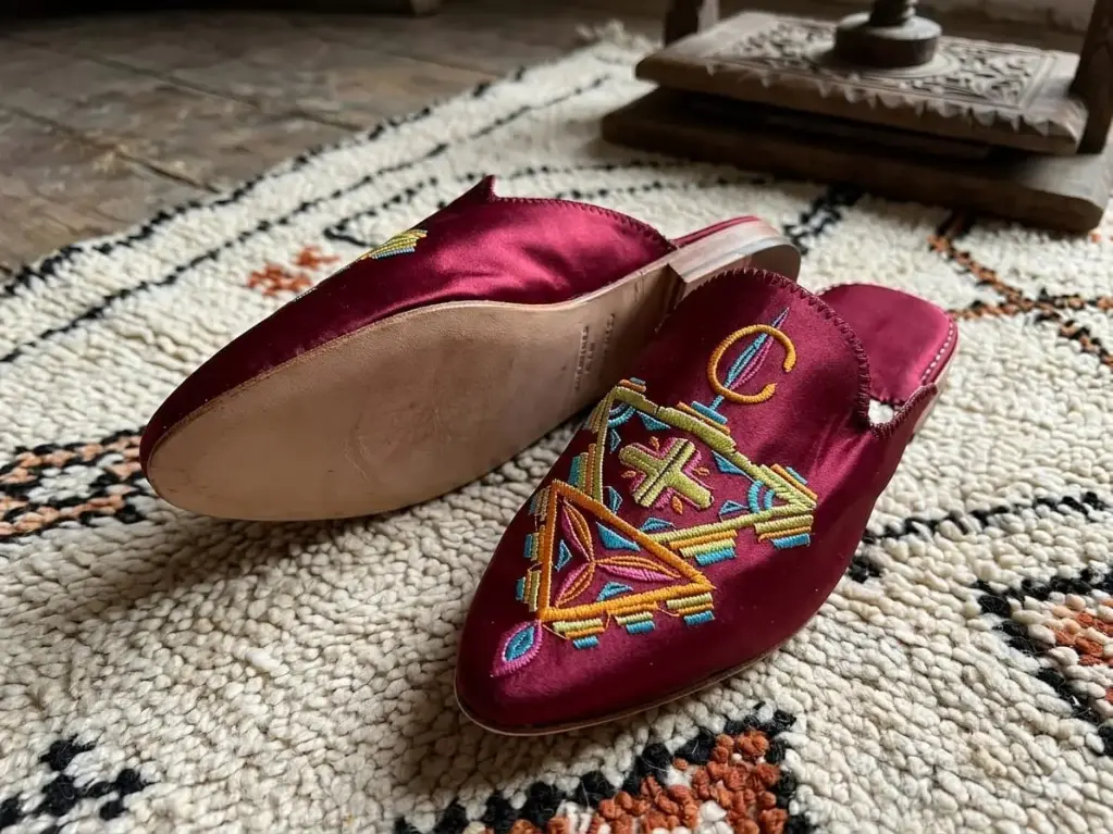 A Slippers 