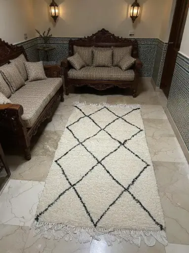 [Dar Maalma 10] White striped rug 