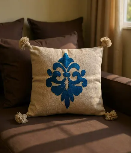 [Dar Maalma 23] The Heritage Camels Canvas Square Cushion – High-Quality Soft Wool Textile Art
